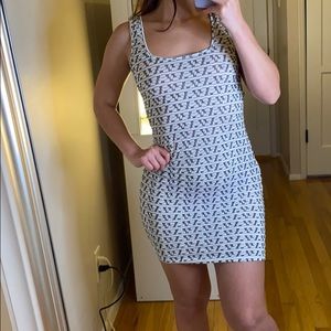 Black and white bodycon dress